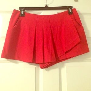 Vera wang never warn red skorts.