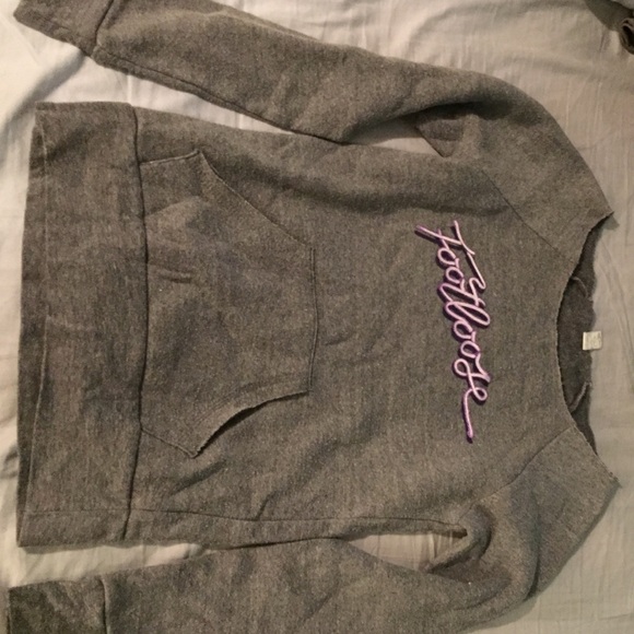 Sweat shirt