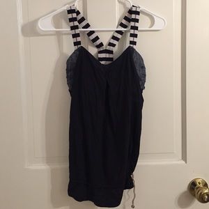 Lululemon black and white tank
