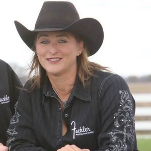 Meet your Posher, Lori