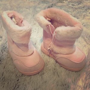 Pink baby girl Boots