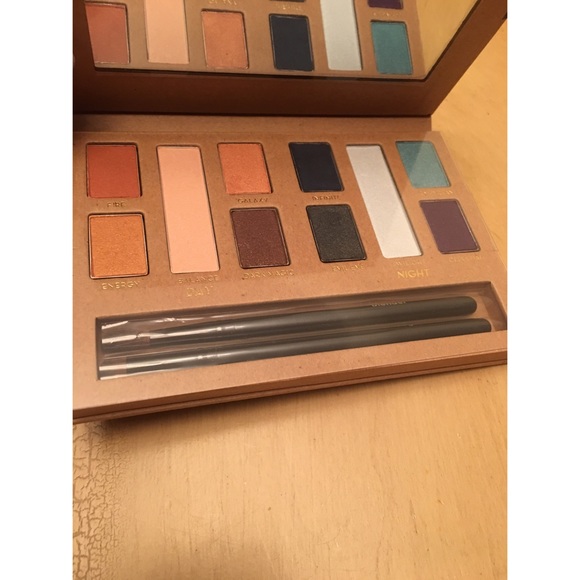 Rachel Roy Eyeshadow Kit - Picture 4 of 4