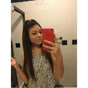 Meet your Posher, Cassandra