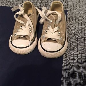 Toddler converse size 5