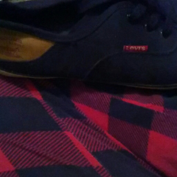 Shoes - Picture 2 of 3