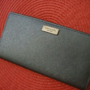 (Brand new) Kate spade Cedar Street Stacy Bifold