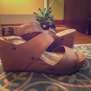 Lucky Brand wedges