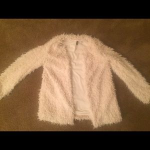 NWOT Stylish fluffy jacket