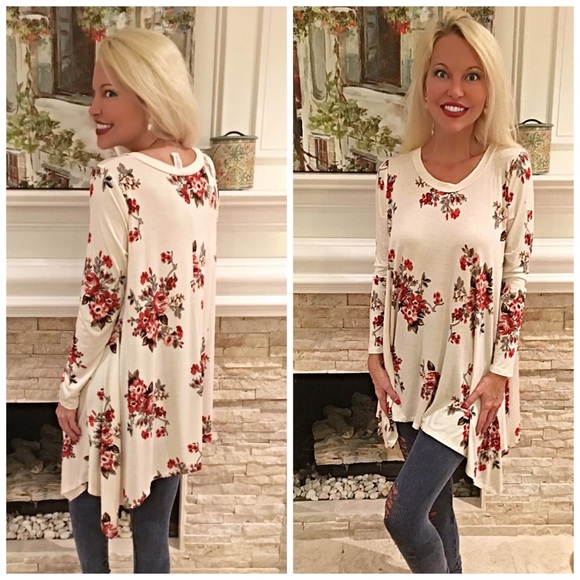 💃💕Stunning ivory floral tunic! - Picture 2 of 3