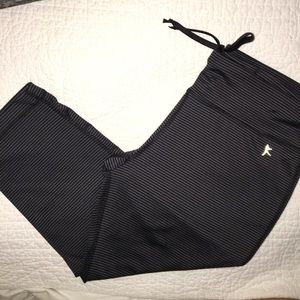 Women's Cropped Leggins