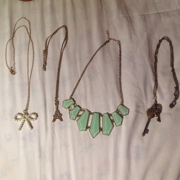 4 Preppy Necklaces & 8 Bangels