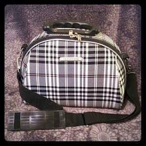 Toiletry travel case