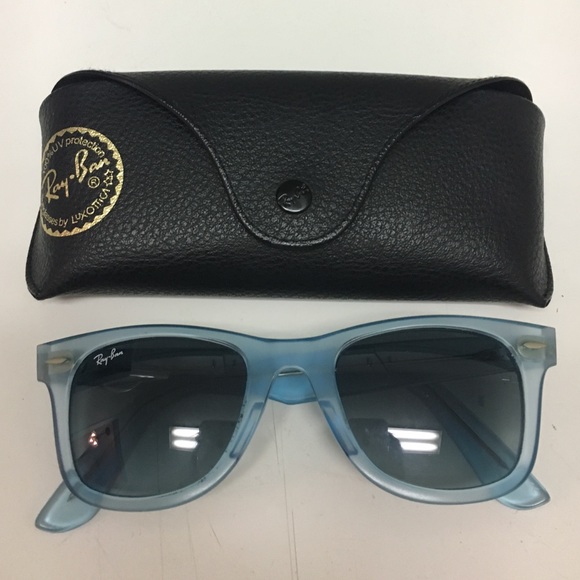 Rayban wayfarers