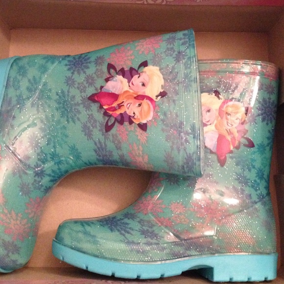 New size 11, girl