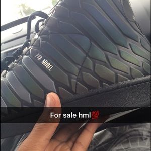 Addidas glow in the dark