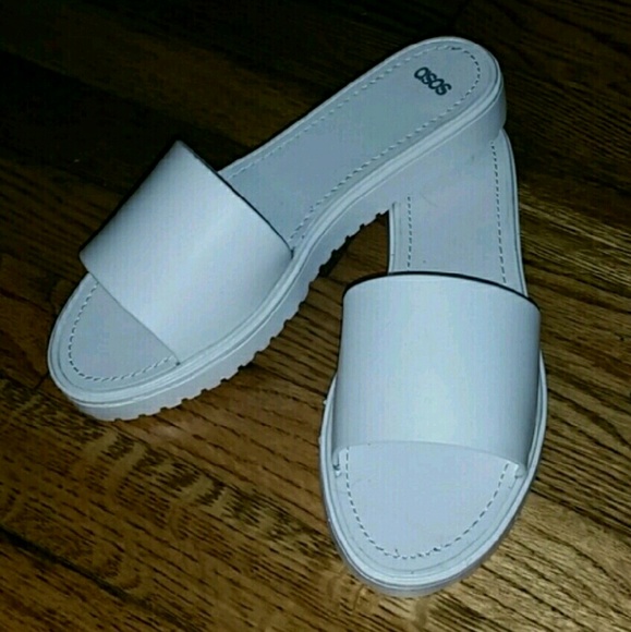 ASOS Flip Flops - Picture 2 of 2