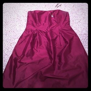 🍷Jenny Yoo burgundy strapless dress