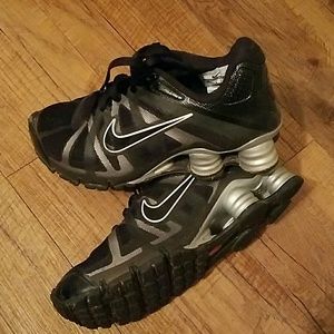 Nike shocks