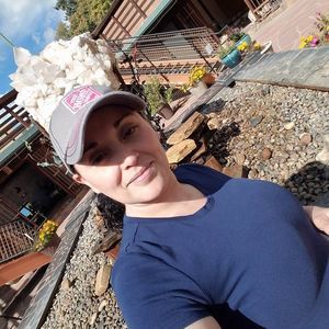 Meet your Posher, Claudia