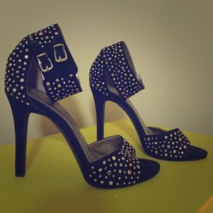 Jessica Simpson Black and Gold Ankle Strap Heels