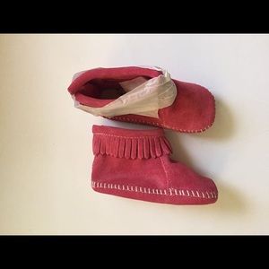 NIB Toddler Minnetonka Moccs