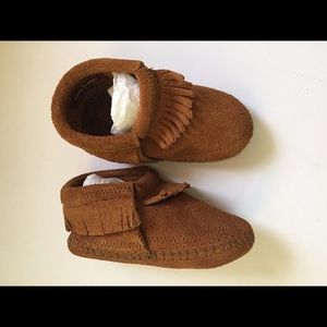 NIB Toddler Minnetonka Moccs