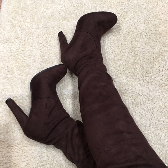🔥RESTOCK 🔥🍂brown Over the knee boots 🍂 - Picture 4 of 7