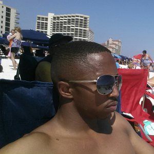 Meet your Posher, Emanuel