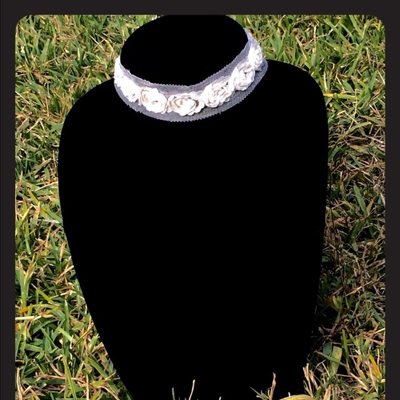 Calista Choker
