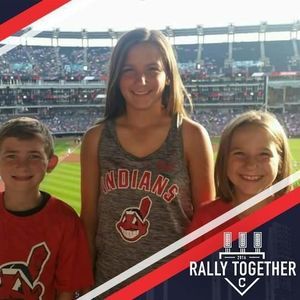 Meet your Posher, Dina