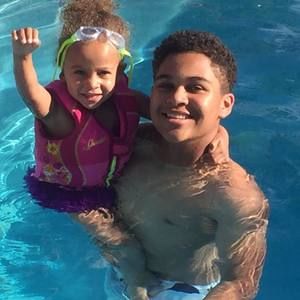 Meet your Posher, Darius