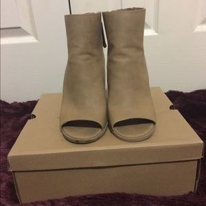 Dolce Vita Aria Bootie