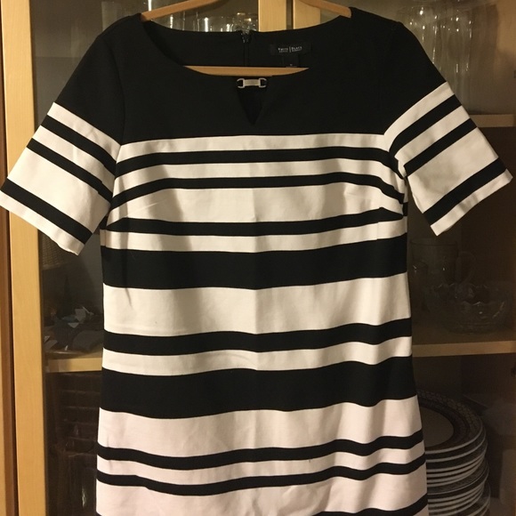 White and black stretch cotton dress