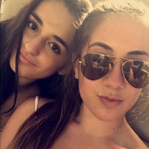 Meet your Posher, Lexie