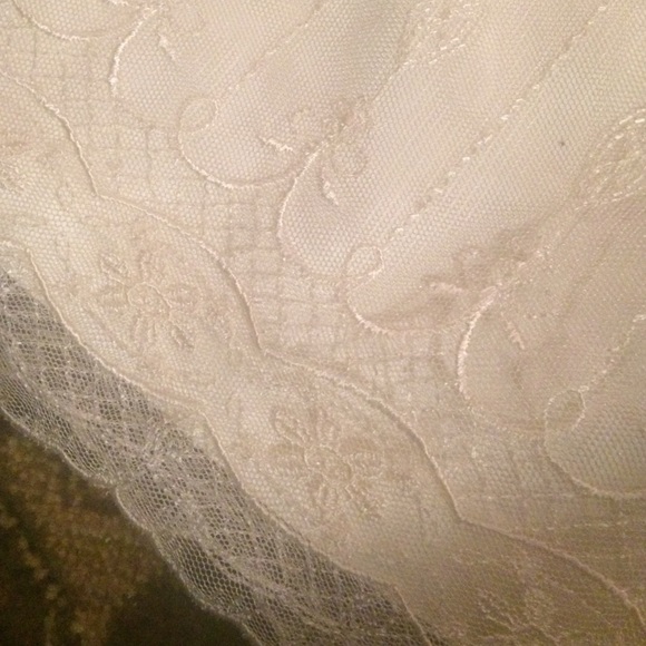 Lace mini - Picture 3 of 4