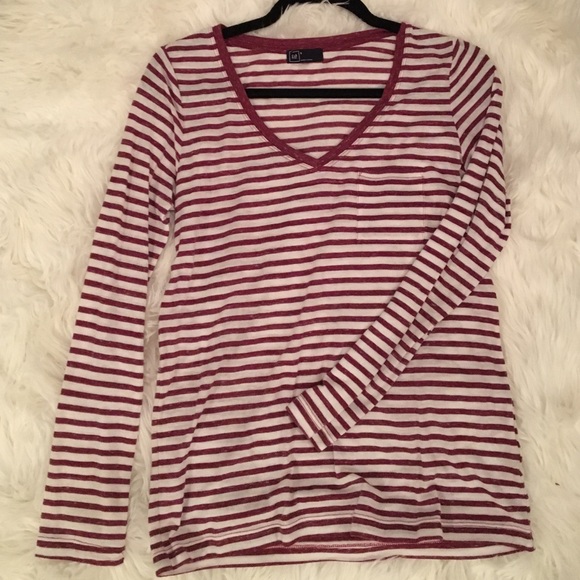 Gap long sleeve. Maroon and white
