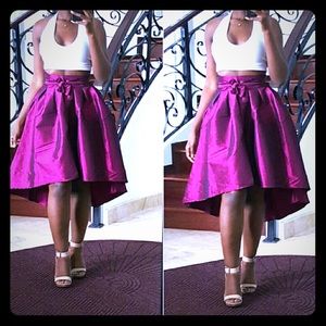 🎉HOST PICK 11/13/16🎉 - Voluminous Maroon skirt