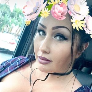 Meet your Posher, Samantha