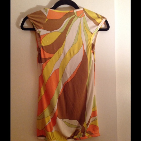 Trina Turk sleeveless blouse - Picture 2 of 3