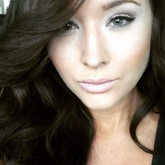 Meet your Posher, Erin - Picture 1 of 1