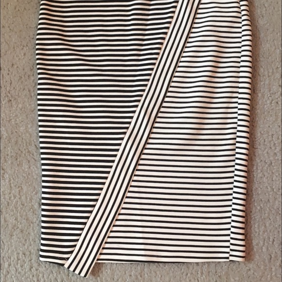 Strip skirt