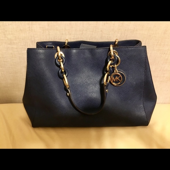 Michael Kors Handbag - Picture 1 of 4