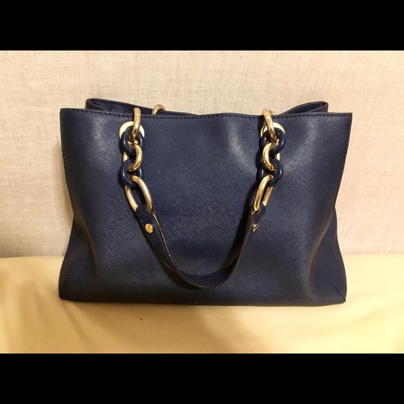 Michael Kors Handbag - Picture 2 of 4