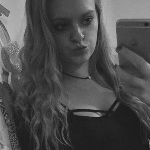 Meet your Posher, Brittney