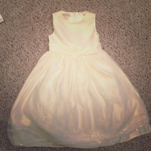 Beautiful flower girl dress size 5