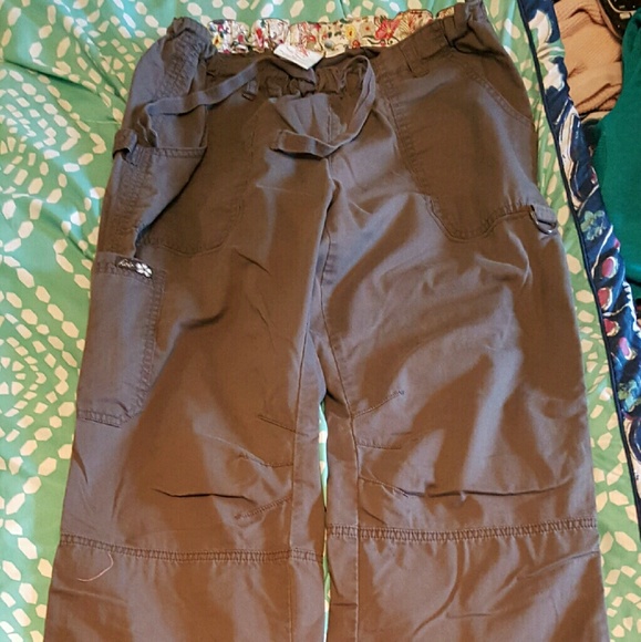 VGUC Koi Grey Scrub Pants