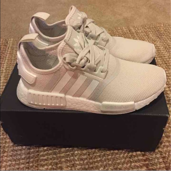 Women's Adidas NMD - Picture 2 of 4