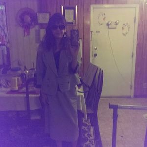 Meet your Posher, Wendy