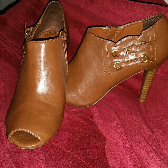 Studio Paolo Shoes - Brown Peeptoe Booties, Size 10