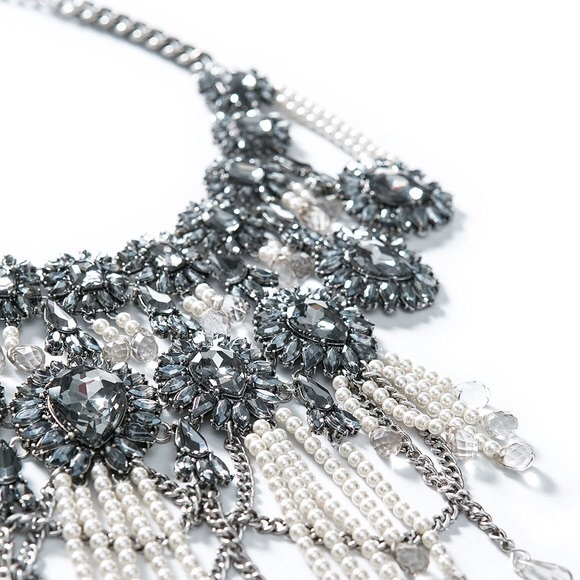 Jewelry | Pearl Jeweled Necklace - Picture 3 of 4